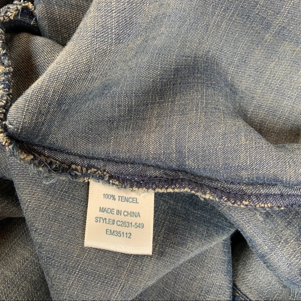 Anthropologie CLOTH & STONE Long Sleeve Button Down Top Chambray Denim Tencel D3 - Picture 8 of 9